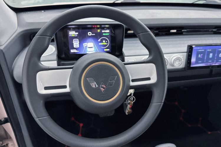 Used Wuling Hongguang MINIEV 2022 GAMEBOY 300km Play Edition Lithium Iron Phosphate Interior 9