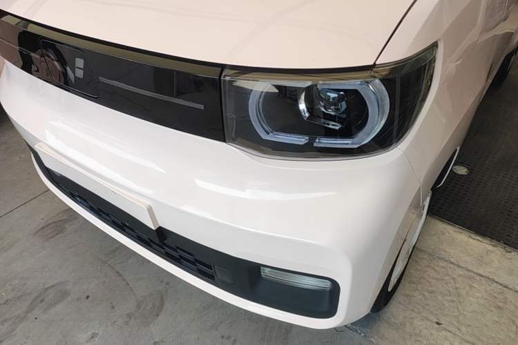 Used Wuling Hongguang MINIEV 2022 Macaron Fashion Model Lithium Iron Phosphate Left Front Headlight