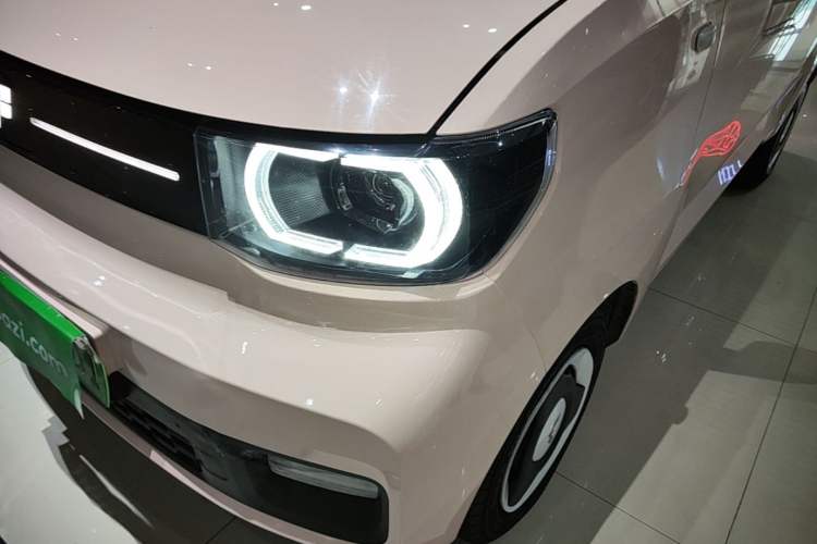 Used Wuling Hongguang MINIEV 2022 Macaron Premium Model – Lithium Iron Phosphate Left Front Headlight