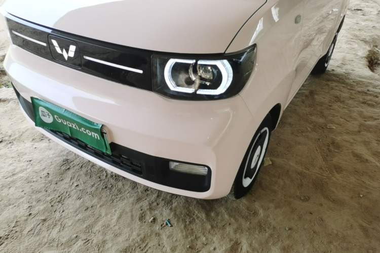 Used Wuling Hongguang MINIEV 2022 Macaron Premium Model – Lithium Ternary Battery Left Front Headlight
