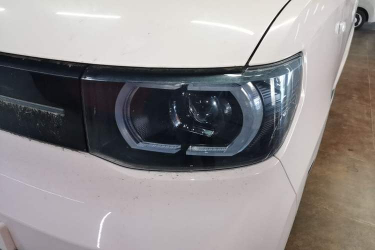 Used Wuling Hongguang MINIEV 2022 Macaron Fashion Edition Lithium-Nickel-Cobalt-Alpha-oxide Left Front Headlight