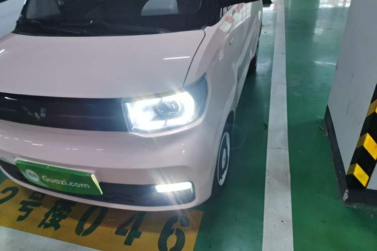 Used Wuling Hongguang MINIEV 2022 Macaron Premium Model – Lithium Iron Phosphate Left Front Headlight