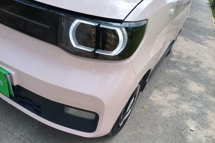 Used Wuling Hongguang MINIEV 2022 Macaron Premium Model – Lithium Iron Phosphate Left Front Headlight