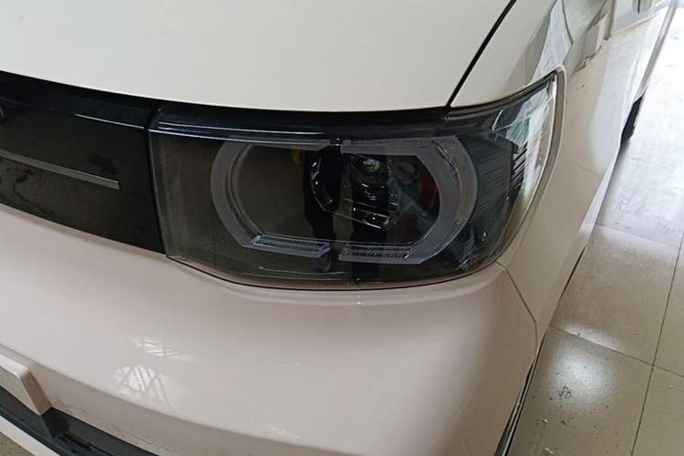 Used Wuling Hongguang MINIEV 2022 Macaron Premium Model – Lithium Iron Phosphate Left Front Headlight