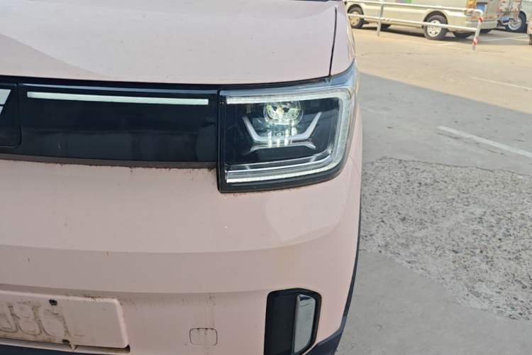 Used Wuling Hongguang MINIEV 2022 GAMEBOY 200km Gaming Edition with Lithium Iron Phosphate Left Front Headlight