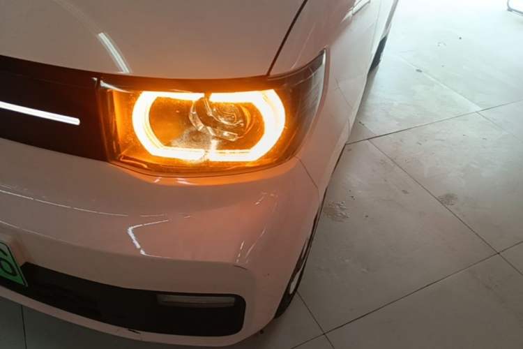 Used Wuling Hongguang MINIEV 2022 Macaron Premium Model – Lithium Iron Phosphate Left Front Headlight