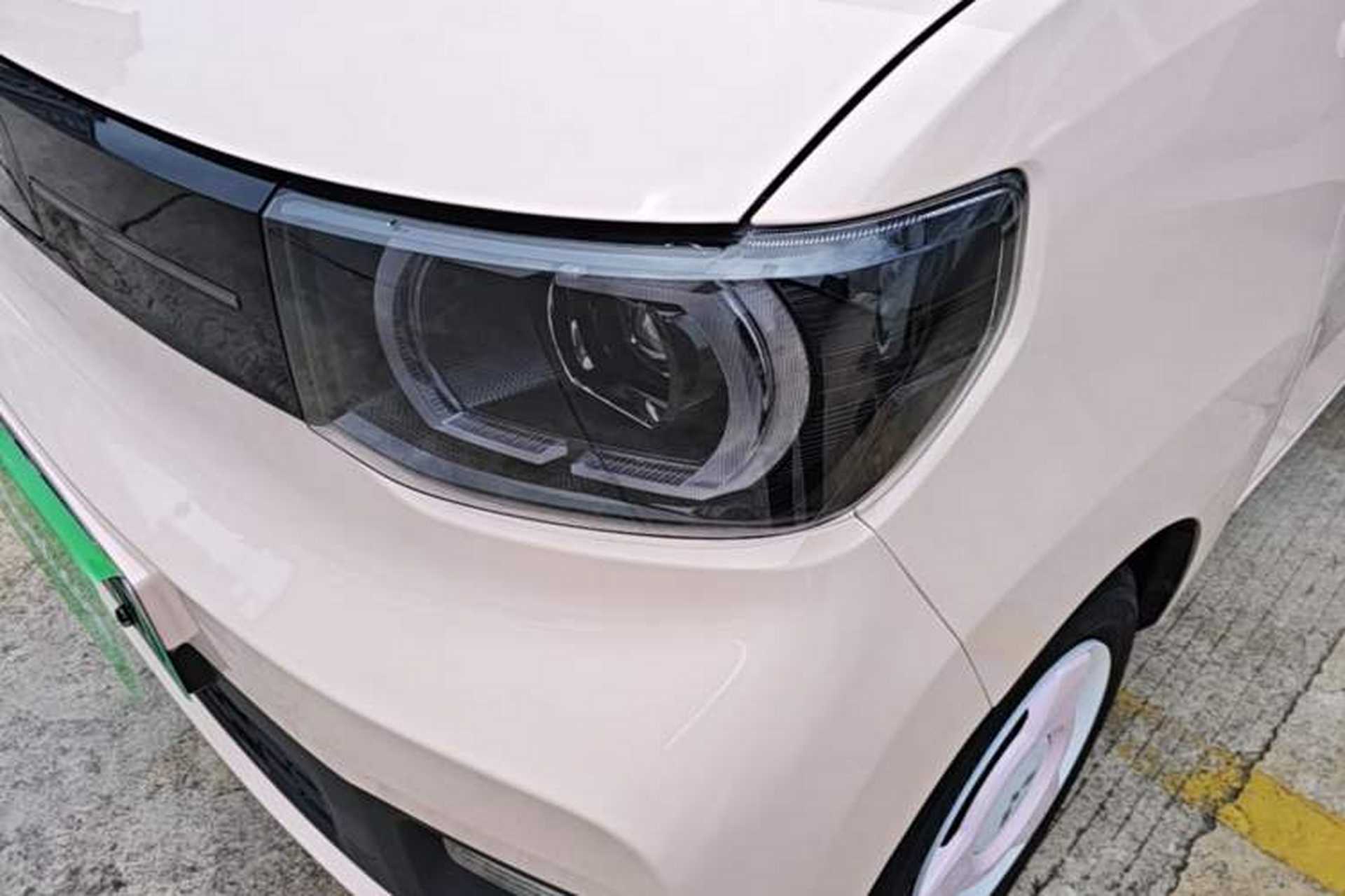 Used Wuling Hongguang MINIEV 2022 Macaron Premium Model – Lithium Iron Phosphate Left Front Headlight