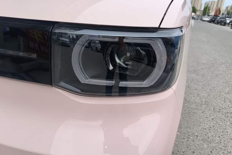Used Wuling Hongguang MINIEV 2022 Macaron Fashion Model Lithium Iron Phosphate Left Front Headlight