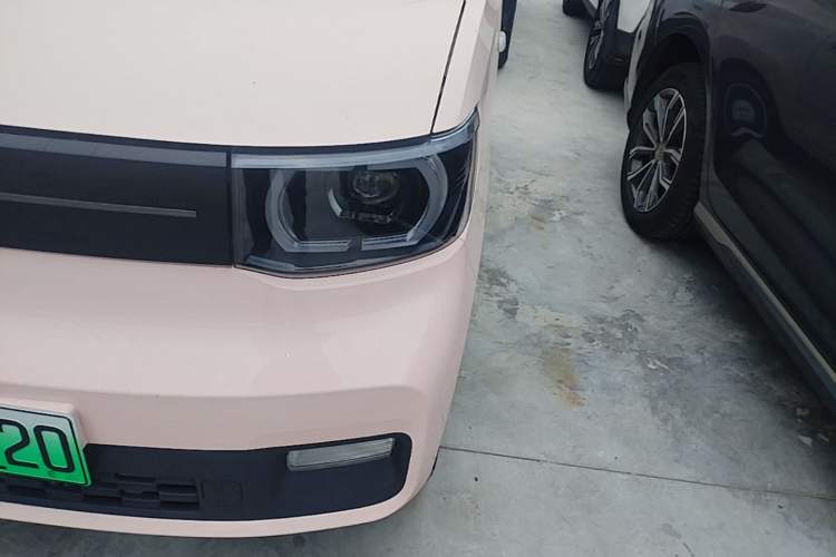 Used Wuling Hongguang MINIEV 2022 Macaron Premium Model – Lithium Iron Phosphate Left Front Headlight