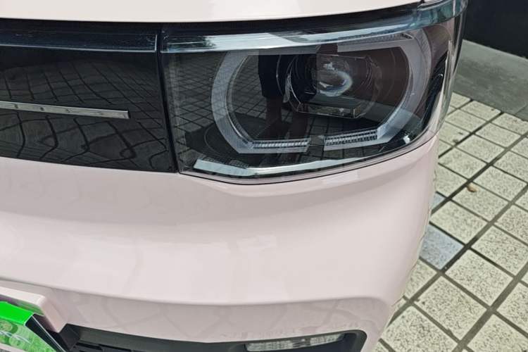 Used Wuling Hongguang MINIEV 2022 Macaron Fashion Model Lithium Iron Phosphate Left Front Headlight