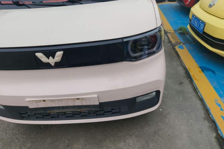 Used Wuling Hongguang MINIEV 2022 Macaron Premium Model – Lithium Iron Phosphate Left Front Headlight