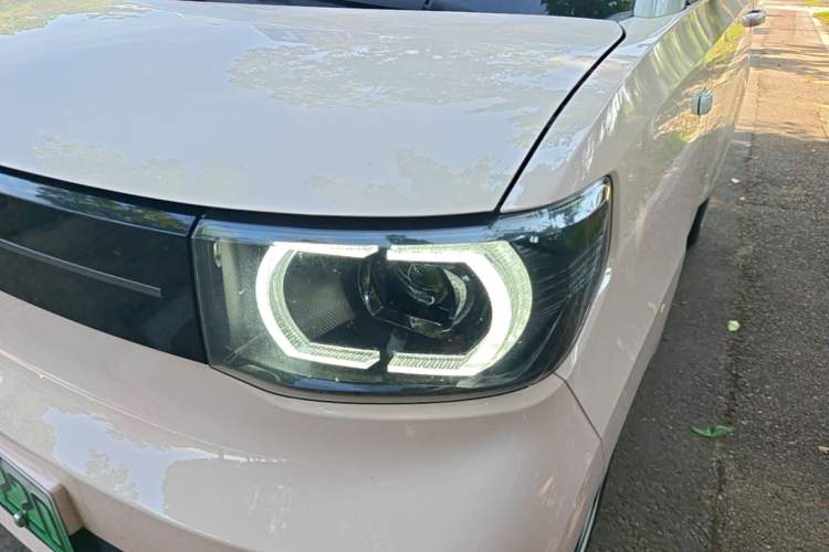 Used Wuling Hongguang MINIEV 2022 Macaron Premium Model – Lithium Iron Phosphate Left Front Headlight