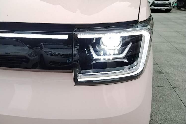 Used Wuling Hongguang MINIEV 2022 GAMEBOY 200km Gaming Edition with Lithium Iron Phosphate Left Front Headlight