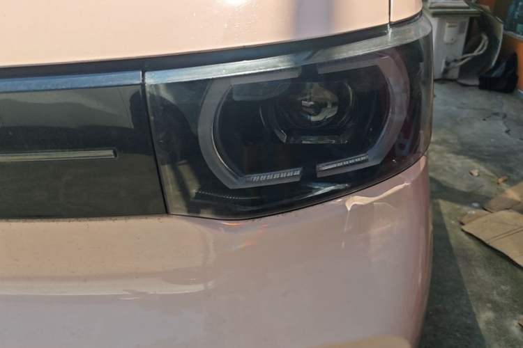 Used Wuling Hongguang MINIEV 2022 Macaron Premium Model – Lithium Iron Phosphate Left Front Headlight