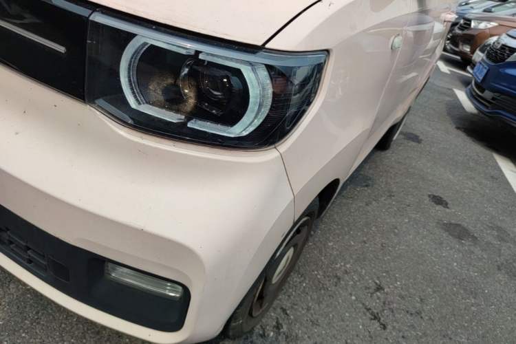 Used Wuling Hongguang MINIEV 2022 Macaron Premium Model – Lithium Ternary Battery Left Front Headlight