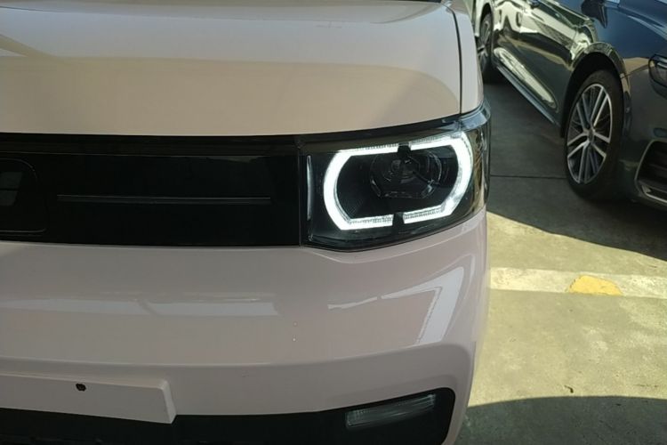 Used Wuling Hongguang MINIEV 2022 Macaron Premium Model – Lithium Iron Phosphate Left Front Headlight