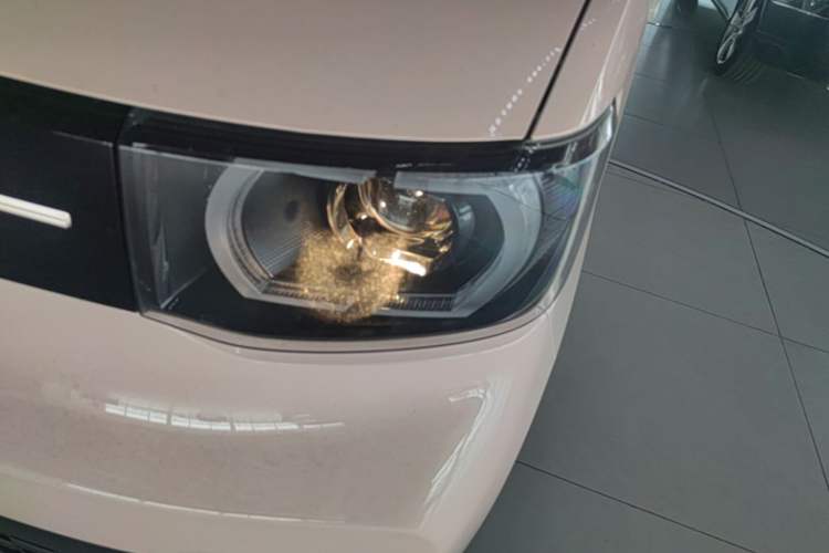 Used Wuling Hongguang MINIEV 2022 Macaron Premium Model – Lithium Iron Phosphate Left Front Headlight