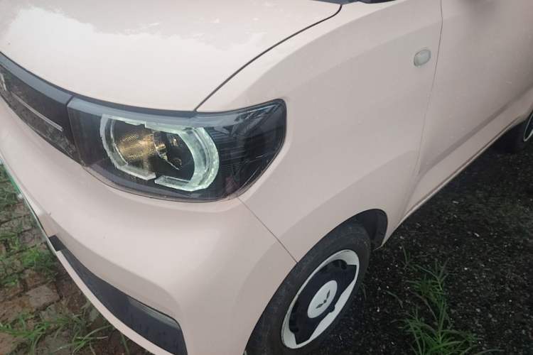 Used Wuling Hongguang MINIEV 2022 Macaron Fashion Model Lithium Iron Phosphate Left Front Headlight
