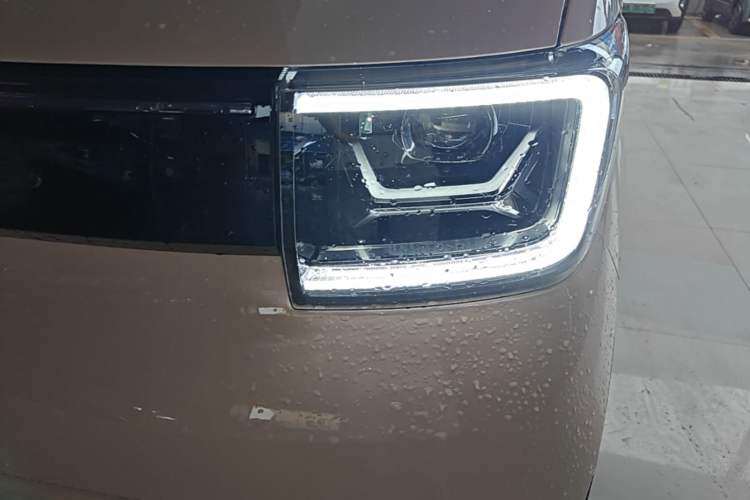 Used Wuling Hongguang MINIEV 2022 GAMEBOY 300km Enthusiast Model with Lithium Iron Phosphate Left Front Headlight