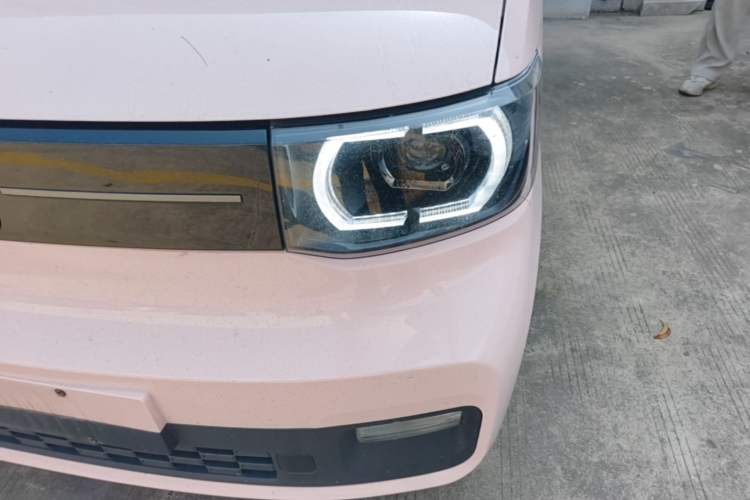 Used Wuling Hongguang MINIEV 2022 Macaron Premium Model – Lithium Iron Phosphate Left Front Headlight