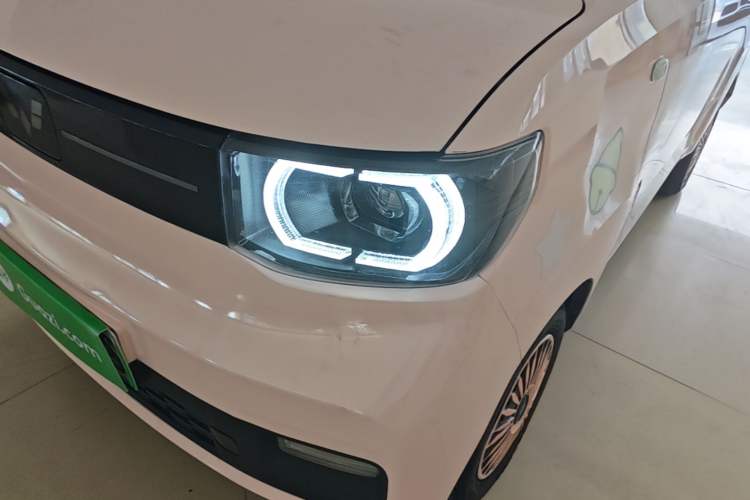 Used Wuling Hongguang MINIEV 2022 Macaron Premium Model – Lithium Iron Phosphate Left Front Headlight