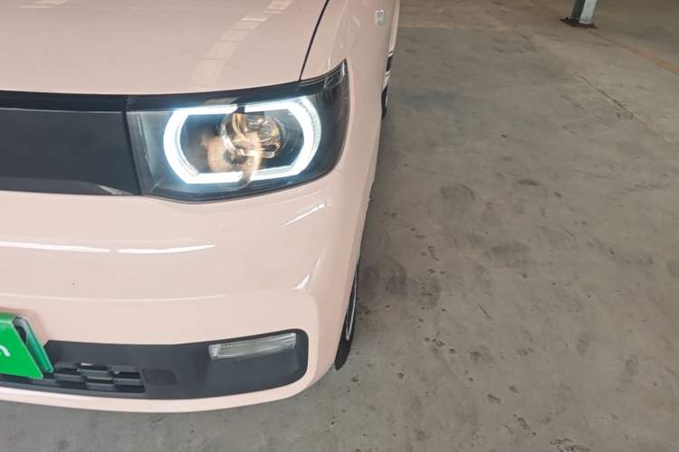 Used Wuling Hongguang MINIEV 2022 Macaron Premium Model – Lithium Iron Phosphate Left Front Headlight