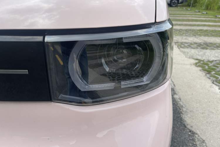 Used Wuling Hongguang MINIEV 2022 Macaron Fashion Edition Lithium-Nickel-Cobalt-Alpha-oxide Left Front Headlight