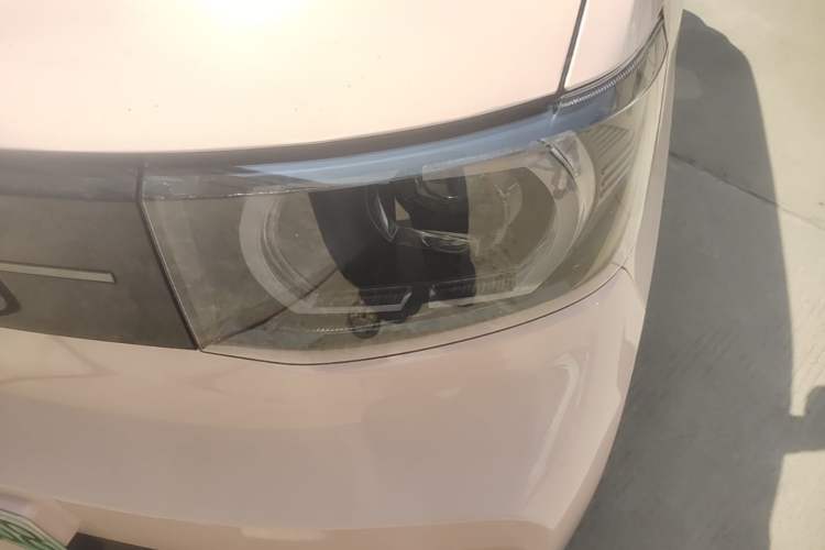 Used Wuling Hongguang MINIEV 2022 Macaron Premium Model – Lithium Ternary Battery Left Front Headlight
