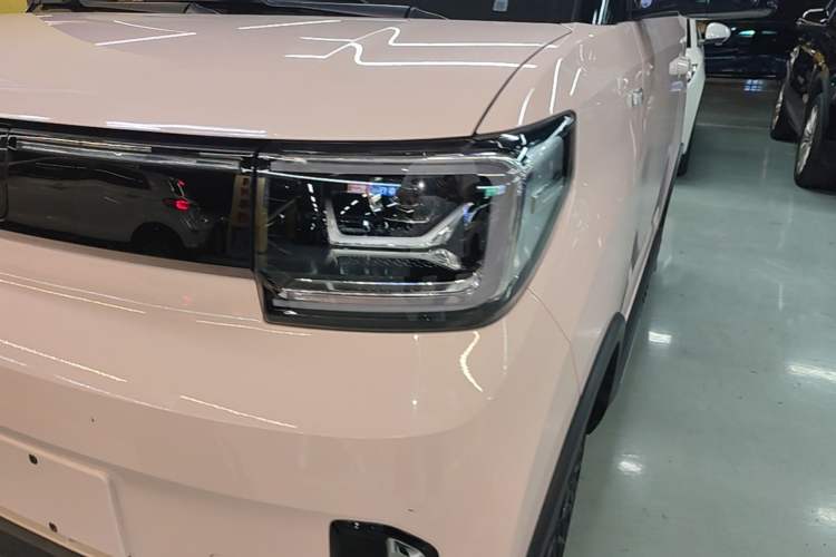 Used Wuling Hongguang MINIEV 2022 GAMEBOY 200km Play Edition with Lithium Iron Phosphate Left Front Headlight