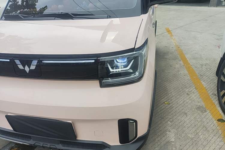 Used Wuling Hongguang MINIEV 2022 GAMEBOY 200km Gaming Edition with Lithium Iron Phosphate Left Front Headlight
