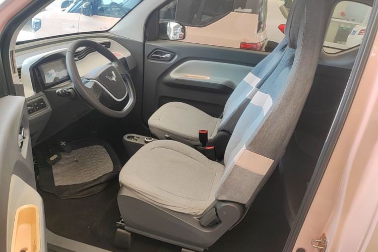 Used Wuling Hongguang MINIEV 2022 Macaron Fashion Model Lithium Iron Phosphate Left Front Seat