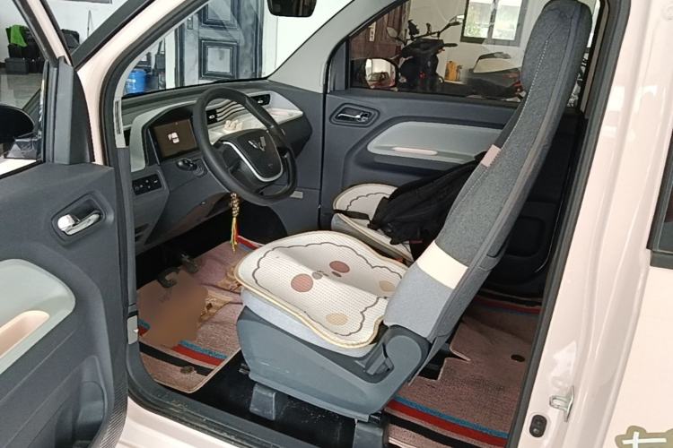Used Wuling Hongguang MINIEV 2022 Macaron Premium Model – Lithium Iron Phosphate Left Front Seat