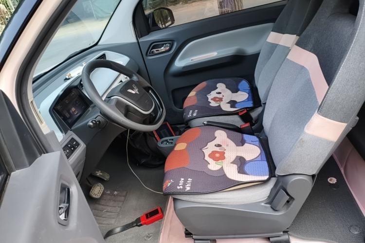Used Wuling Hongguang MINIEV 2022 Macaron Premium Model – Lithium Iron Phosphate Left Front Seat