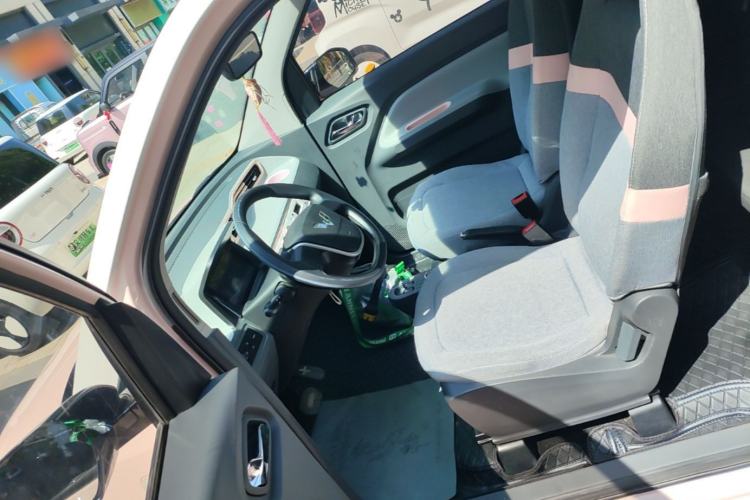 Used Wuling Hongguang MINIEV 2022 Macaron Premium Model – Lithium Ternary Battery Left Front Seat