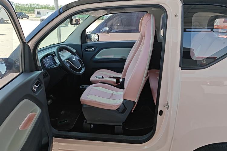 Used Wuling Hongguang MINIEV 2022 Macaron Premium Model – Lithium Iron Phosphate Left Front Seat
