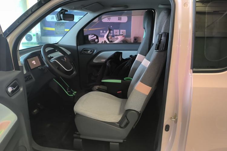 Used Wuling Hongguang MINIEV 2022 Macaron Premium Model – Lithium Ternary Battery Left Front Seat