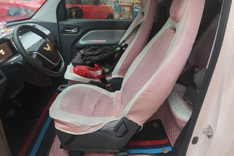 Used Wuling Hongguang MINIEV 2022 Macaron Premium Model – Lithium Iron Phosphate Left Front Seat