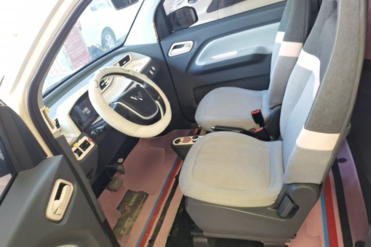 Used Wuling Hongguang MINIEV 2022 Macaron Premium Model – Lithium Iron Phosphate Left Front Seat
