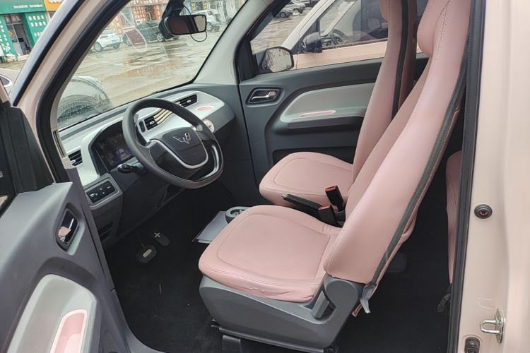 Used Wuling Hongguang MINIEV 2022 Macaron Premium Model – Lithium Iron Phosphate Left Front Seat