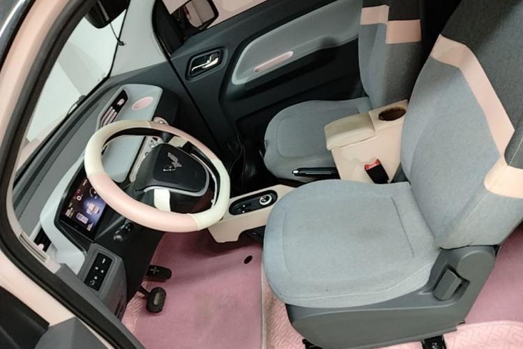 Used Wuling Hongguang MINIEV 2022 Macaron Fashion Model Lithium Iron Phosphate Left Front Seat