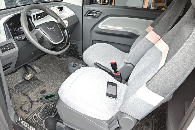 Used Wuling Hongguang MINIEV 2022 Macaron Premium Model – Lithium Iron Phosphate Left Front Seat
