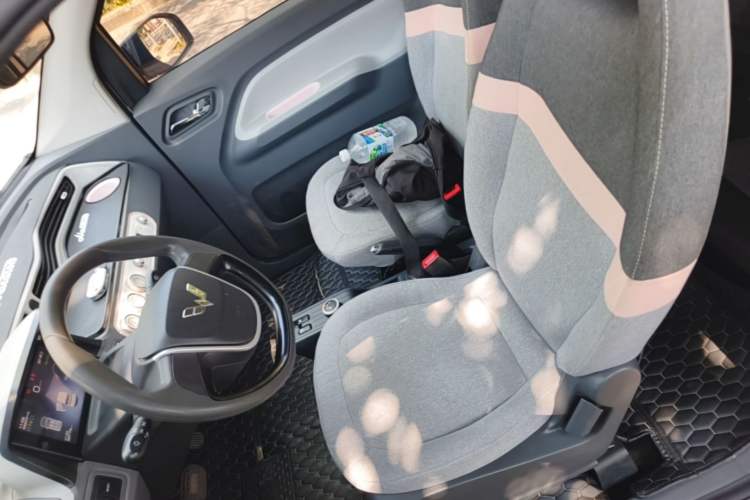 Used Wuling Hongguang MINIEV 2022 Macaron Premium Model – Lithium Iron Phosphate Left Front Seat