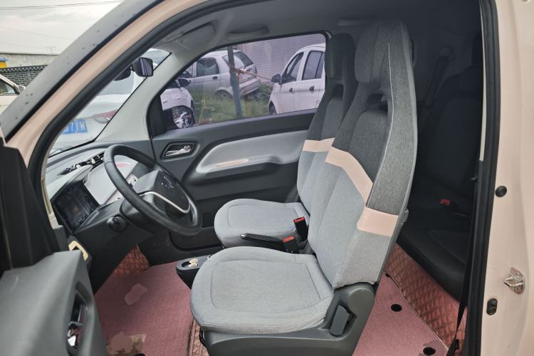 Used Wuling Hongguang MINIEV 2022 Macaron Fashion Edition Lithium-Nickel-Cobalt-Alpha-oxide Left Front Seat