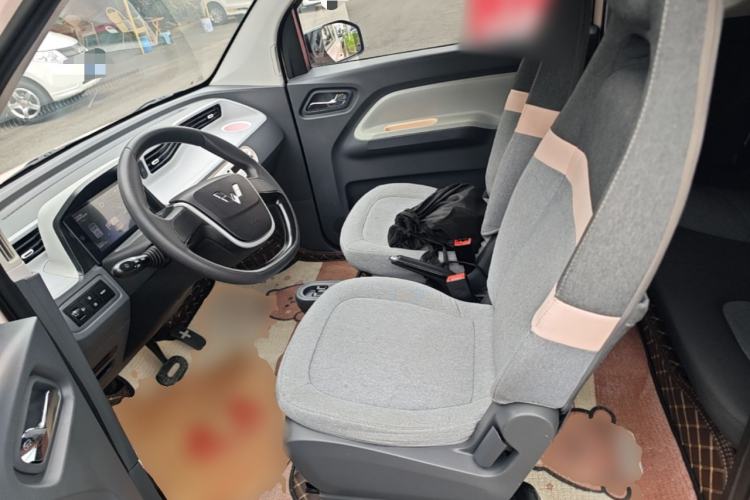 Used Wuling Hongguang MINIEV 2022 Macaron Fashion Model Lithium Iron Phosphate Left Front Seat