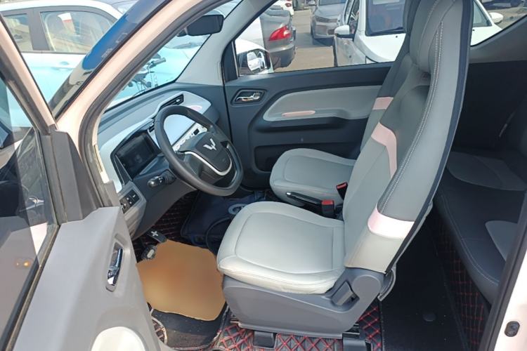 Used Wuling Hongguang MINIEV 2022 Macaron Fashion Model Lithium Iron Phosphate Left Front Seat