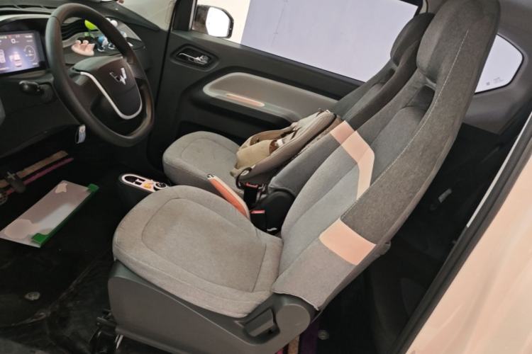 Used Wuling Hongguang MINIEV 2022 Macaron Fashion Model Lithium Iron Phosphate Left Front Seat