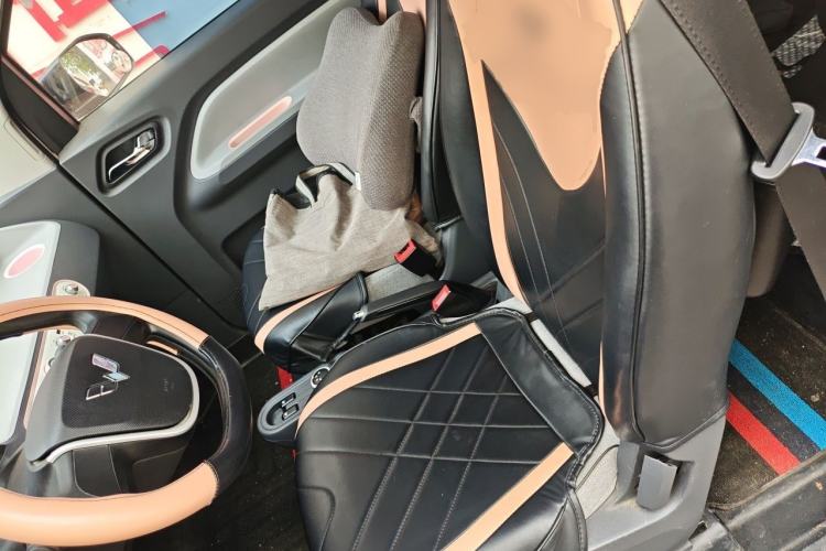 Used Wuling Hongguang MINIEV 2022 Macaron Fashion Edition Lithium-Nickel-Cobalt-Alpha-oxide Left Front Seat