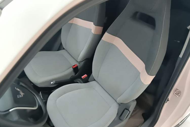 Used Wuling Hongguang MINIEV 2022 Macaron Premium Model – Lithium Ternary Battery Left Front Seat