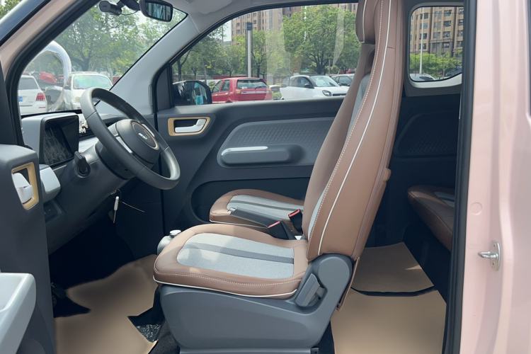 Used Wuling Hongguang MINIEV 2022 GAMEBOY 200km Gaming Edition with Lithium Iron Phosphate Left Front Seat