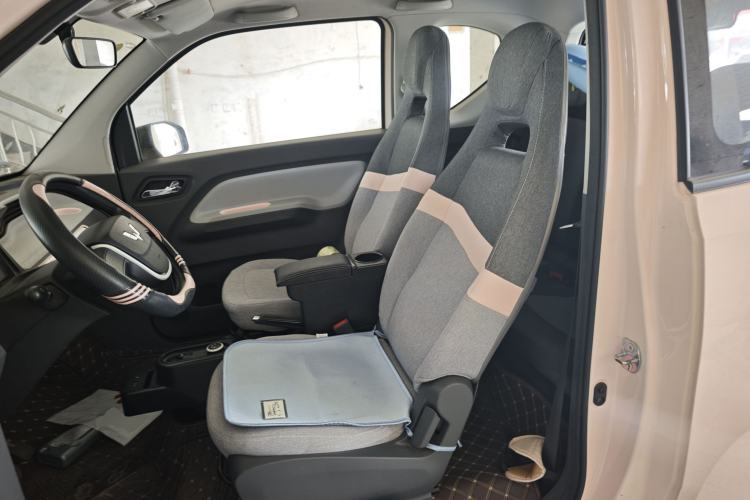 Used Wuling Hongguang MINIEV 2022 Macaron Fashion Model Lithium Iron Phosphate Left Front Seat